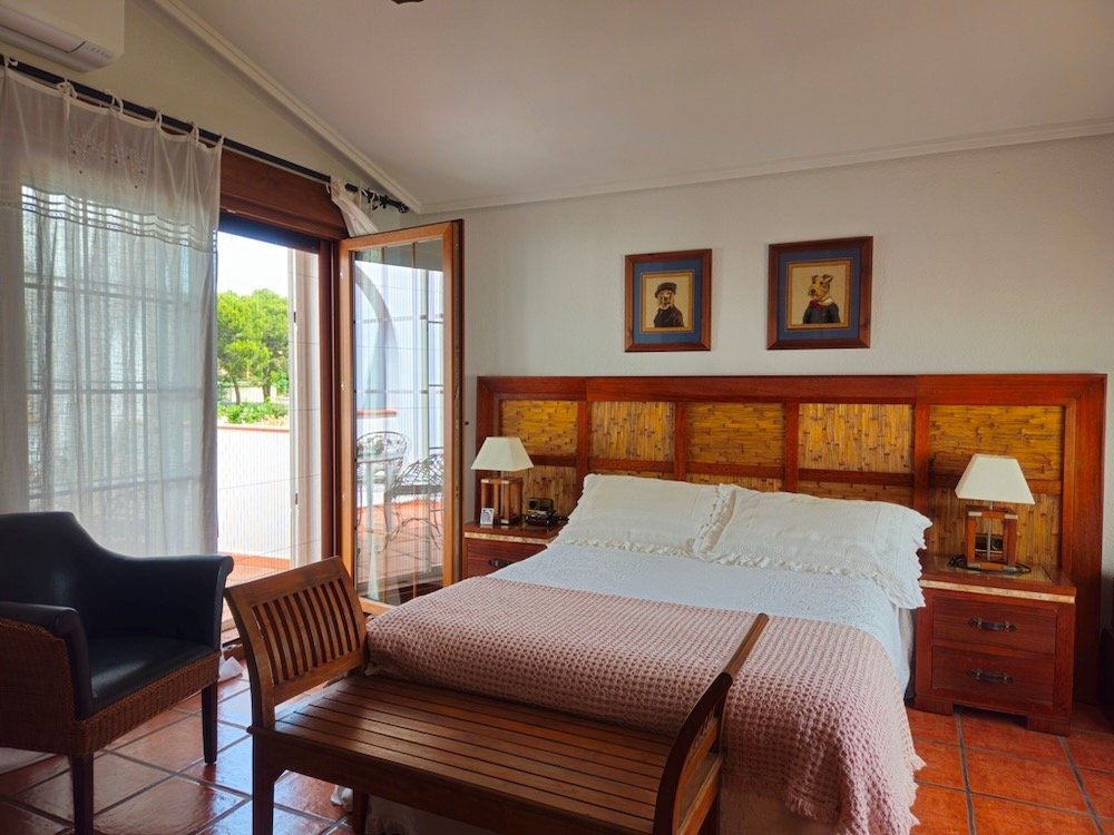 Property 2452 - Image 11